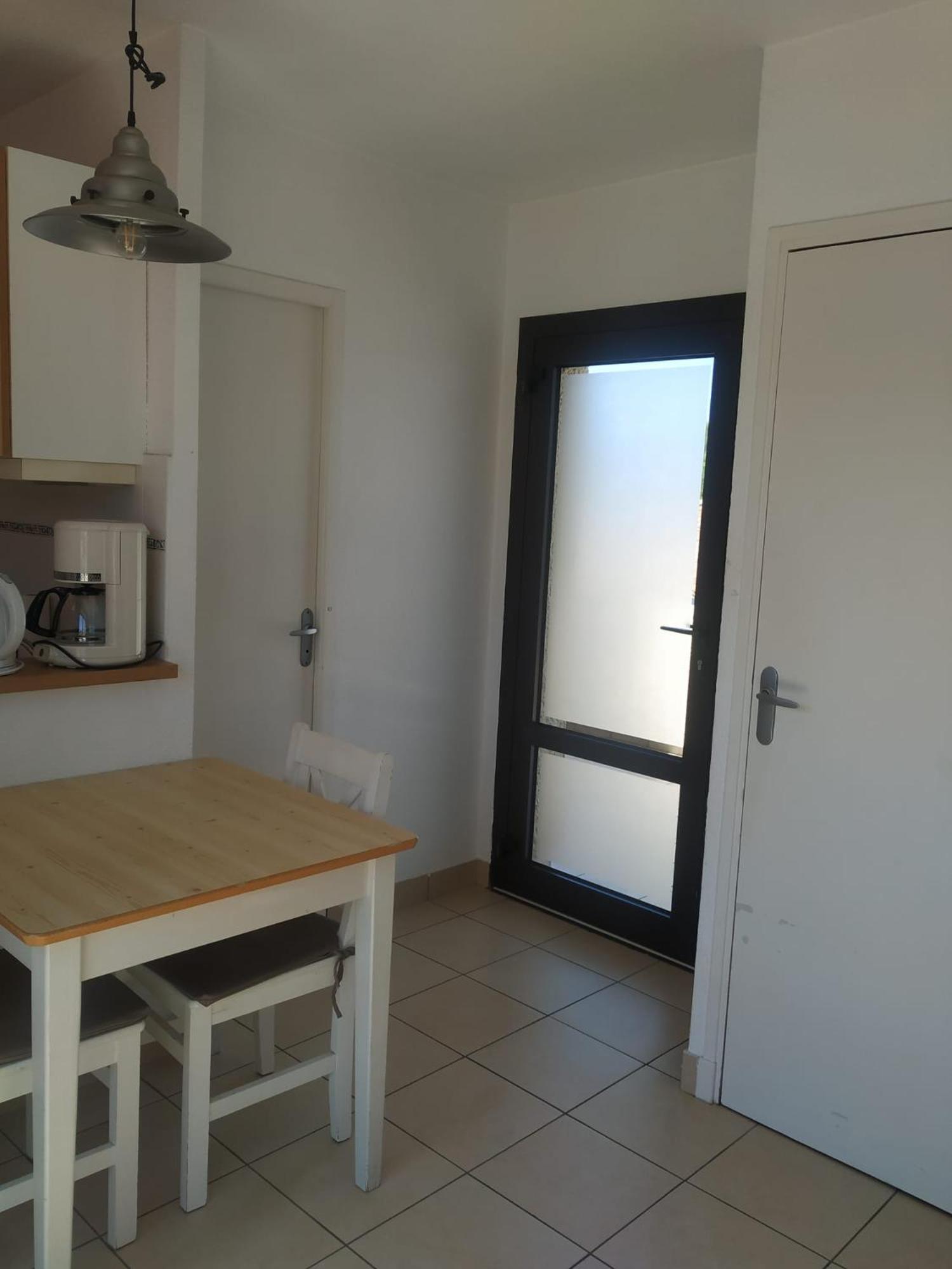 Studio Climatise Residence Odalys Nouvelle Box 5 G ,Saint Loup,Piscine ,Parking Prive Et Superette Agde Luaran gambar